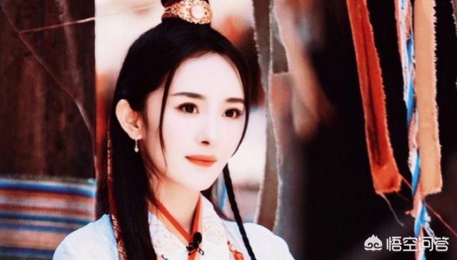 杨幂被邓伦拖了一米远:《密逃3》再现三生三世拍摄地，化身白浅的杨幂是被什么吓哭的？
