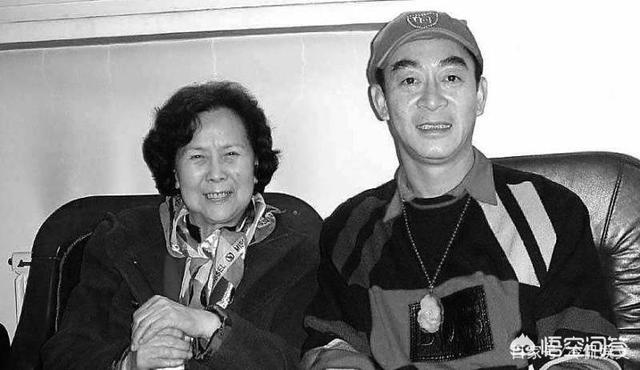 六小龄童去世现场:六小龄童真的有两张身份证吗？