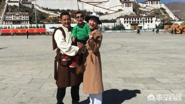 降央卓玛照片:传唱全国的降央卓玛，一夜之间销声匿迹，发生了什么？