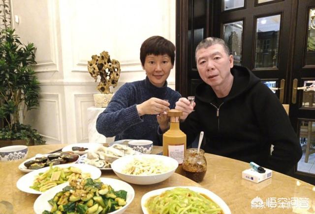 冯小刚老婆叫什么:冯小刚撕开徐帆的“假面婚姻”，王朔成了“替罪羊”，什么情况？