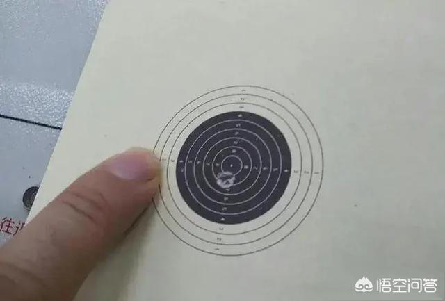 王璐瑶lulu:奥运会10米气步枪难吗？天气那么热，运动员为何穿皮衣？