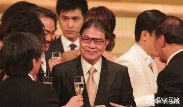 霍启刚为什么娶郭晶晶:霍启刚宣布正式参选香港立法会议员，为何郭晶晶却缺席发布会？
