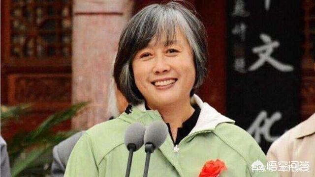 姜昆的女儿:她因举报姜昆被封杀，如今满头白发让人心疼，为何要那么做