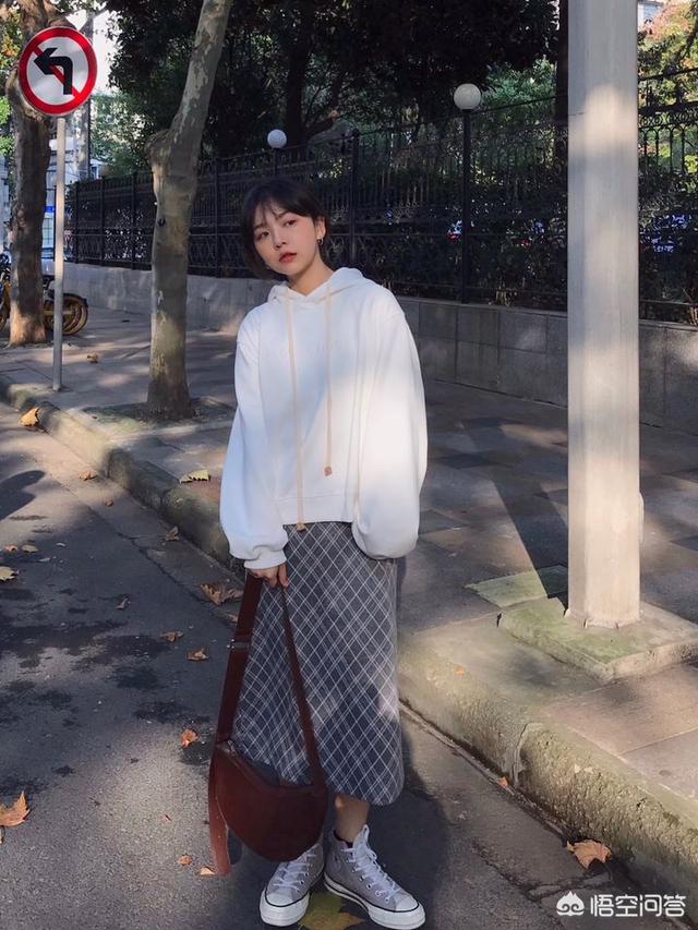 爱依服官网(爱依服女装官网)