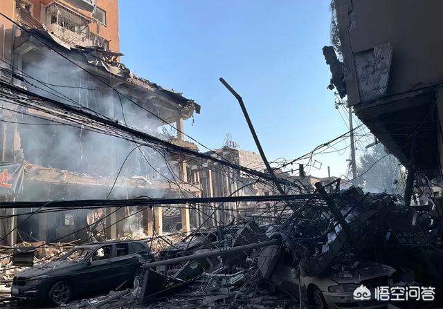 沈阳一饭店发生燃气爆炸，是什么导致的燃气爆炸时怎么自救