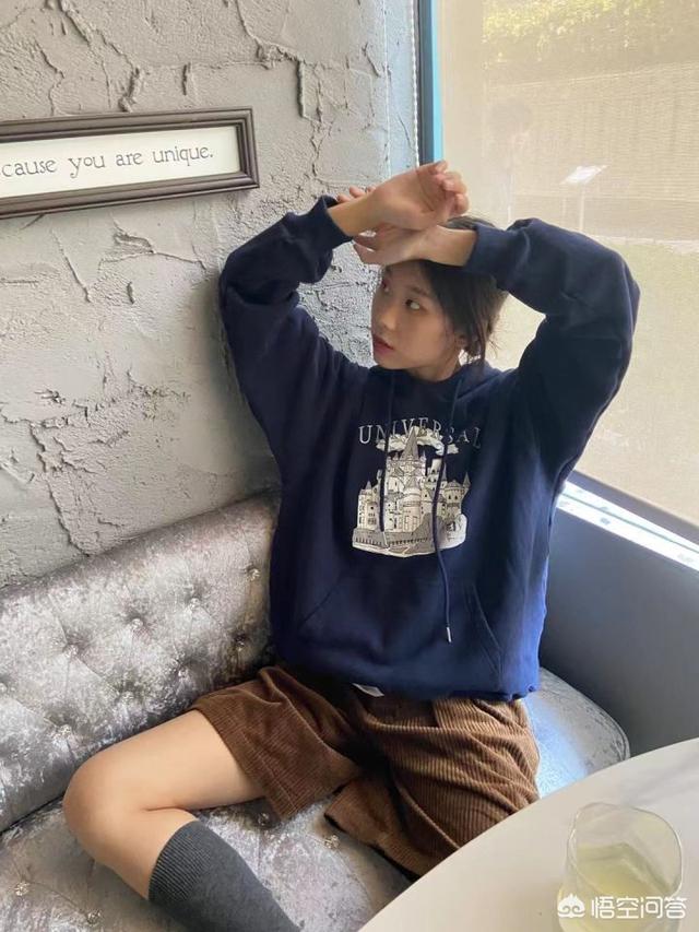 淘宝忠犬小八家模特小兮:大家喜欢穿什么品牌的卫衣，都在哪里买？