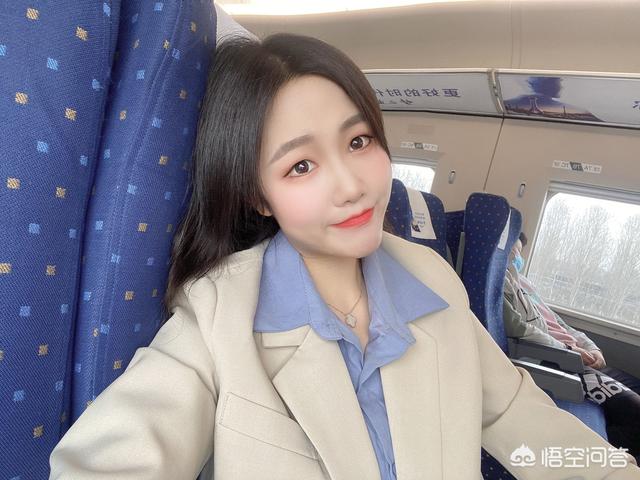 钱夫人雪梨:设计好，穿着舒服的裙子淘宝店有推荐吗？