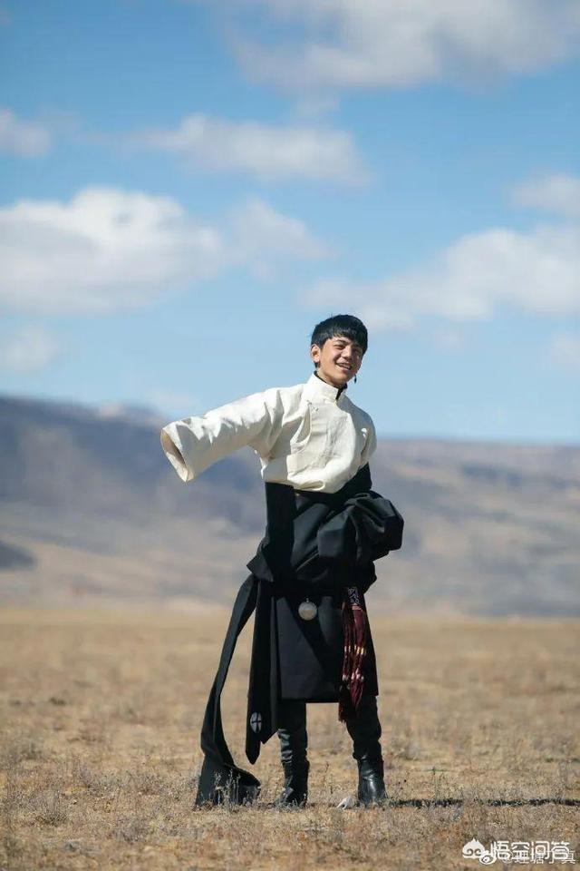 黄子韬要去四川找丁真:为什么说丁真已经学会娱乐圈套路行走自如