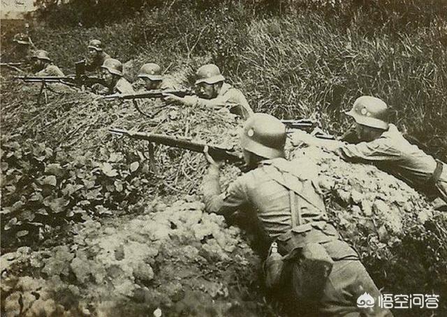 在战争期间，部队口令对不上，是不是可以直接开枪？插图12