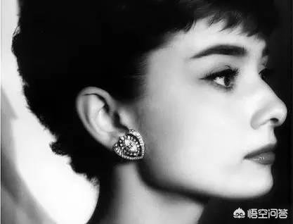 芙蓉姐姐整容前照片:女生好看的下颌线是怎么样的？
