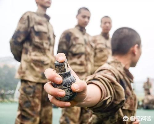 中国已经有最先进的手榴弹，为什么部队还在用木柄手榴弹？插图56