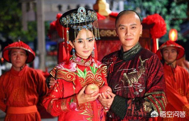 宫主演:为什么说电视剧《宫》三大主演杨幂冯绍峰佟丽娅情史轨迹很相似？