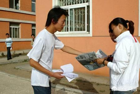 干脆面君gif动态图:为什么人越懒就越懒呢？什么心理？