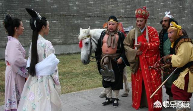 六小龄童去世现场:六小龄童真的有两张身份证吗？