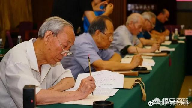如何看待录取通知书内卷？