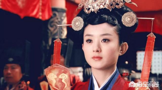 李湘怀孕:李湘当众训赵丽颖，现场鸦雀无声，却被颖宝怼到爆炸，怎么回事