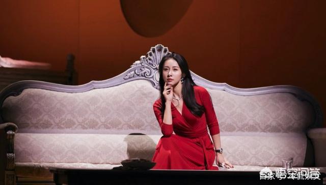 贾青照片:将底裤当礼物送给导演，被王思聪撕成18线，她是谁？