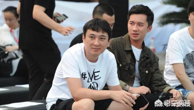 贾青照片:将底裤当礼物送给导演，被王思聪撕成18线，她是谁？