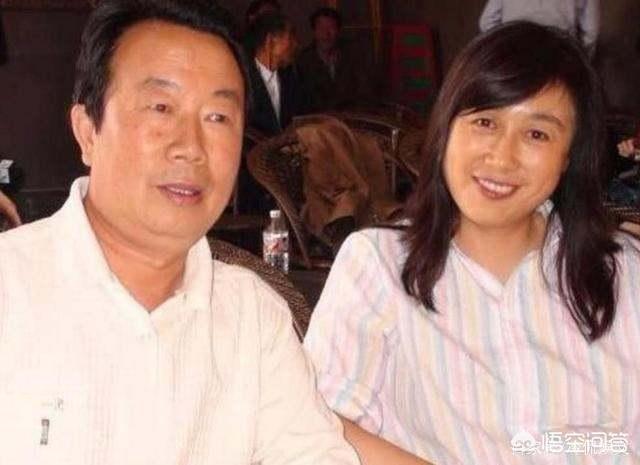姜昆的女儿:她因举报姜昆被封杀，如今满头白发让人心疼，为何要那么做