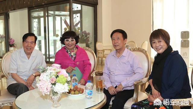 姜昆的女儿:她因举报姜昆被封杀，如今满头白发让人心疼，为何要那么做