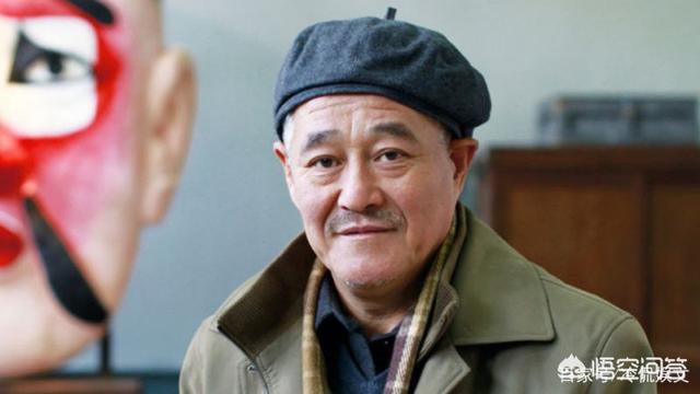 王小虎二人转:赵本山为捧他带上春晚，依旧没有起色，却跟女徒弟结婚，他是谁？