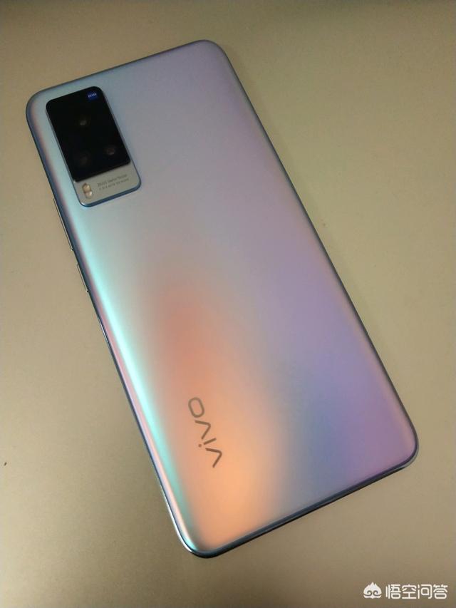 VIVOX60和荣耀50哪个手机好（VIVOX60和荣耀50参数对比）