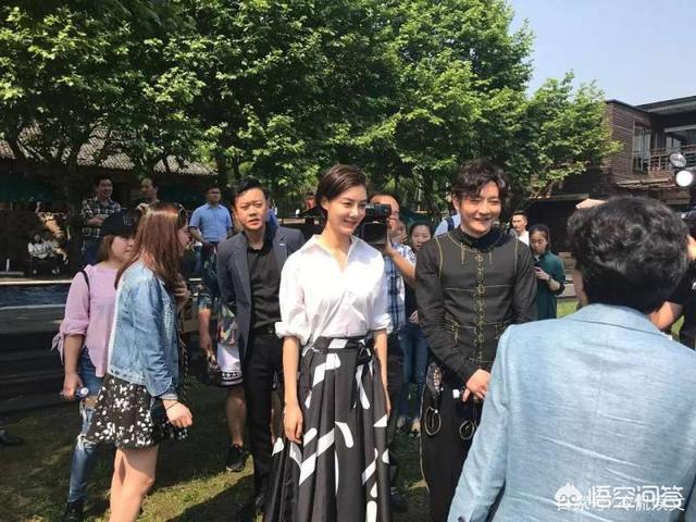 车晓个人简介:网友笑称刘涛与车晓同框，一个像村姑一个像贵妇，你怎么看