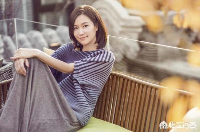 张默的母亲:中年的邓婕举步维艰，离婚协议是她的伤痛，离婚协议究竟写了啥？