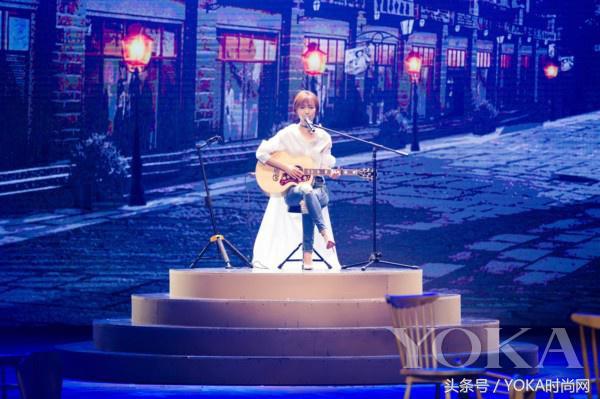 王珞丹红毯被求婚:听说王珞丹也去了这次的纽约时装周，表现如何啊？