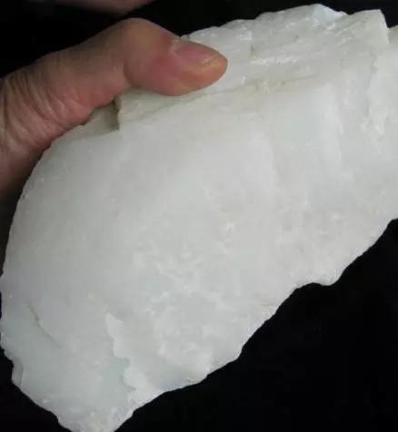 和田玉哪种料最好,和田玉稀有材料的排行是什么样的？