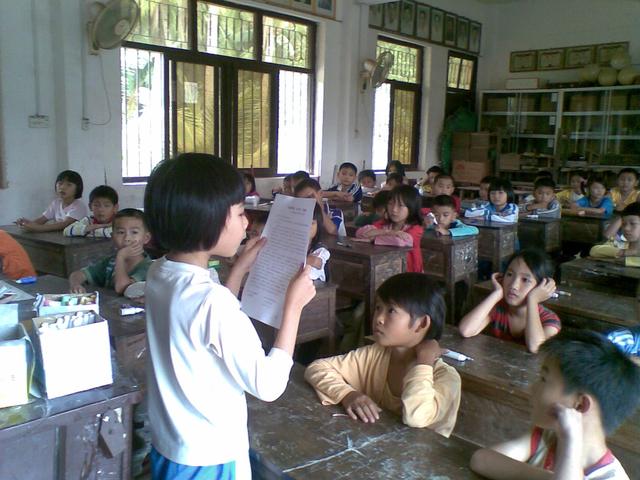 侰能静现任老公是谁:小学三年级怎么提高语文成绩？
