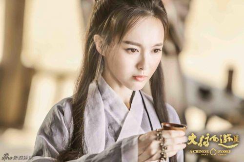 杨幂的现任老公是谁:杨幂和唐嫣，你觉得谁演技更好，你更喜欢谁