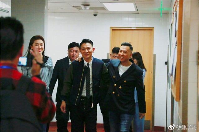 刘德华蔡锷:甄子丹刘德华都出道这么多年了，为什么直到现在才合作？