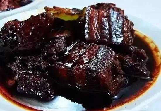 上海美罗城事件:在上海买房，你会选择在郊区买别墅还是在徐家汇“蜗居”