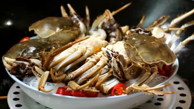 哪些人群不适宜吃螃蟹，螃蟹适合每天吃吗？要注意什么？