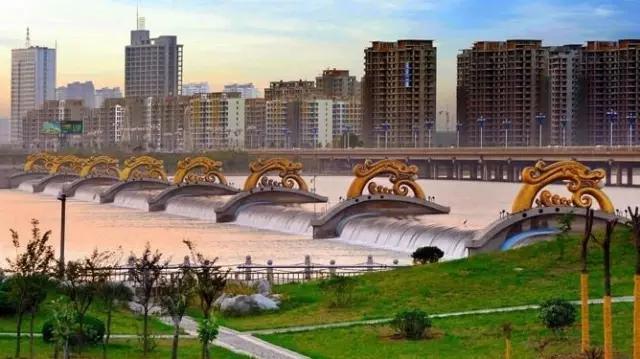 临沂洗砚池街灵异事件:临沂市哪个县区好玩的景点多？