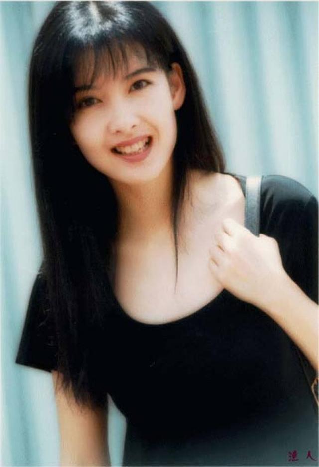 夏文汐图片:香港八九十年代的电影女星只论长相，哪个应是第一？