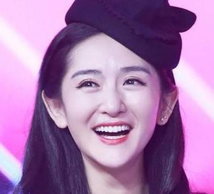 谢娜离婚:谢娜和赵丽颖2年守口如瓶，华晨宇该怎么感谢