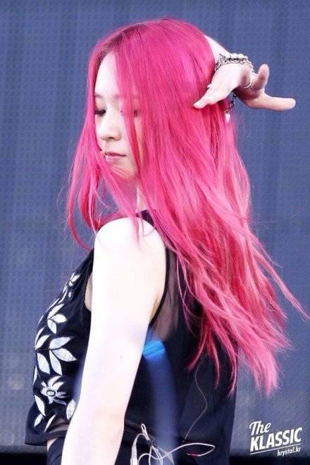 允儿掀tiffany裙子:韩国不同时代的代表性女子组合是哪些？