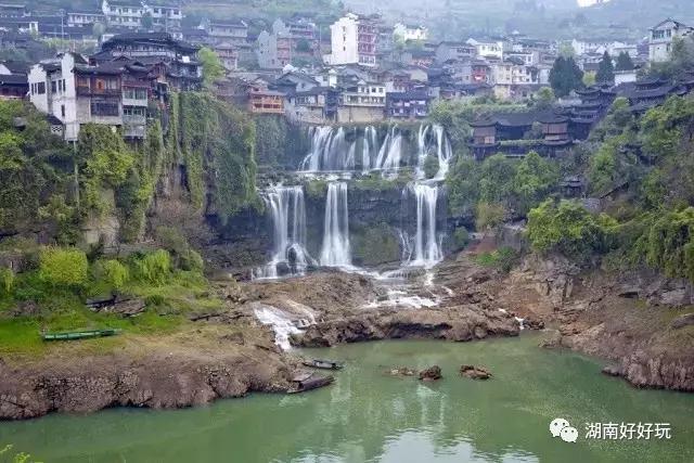 湘西芙蓉镇,湘西芙蓉镇是怎么被人知名的？