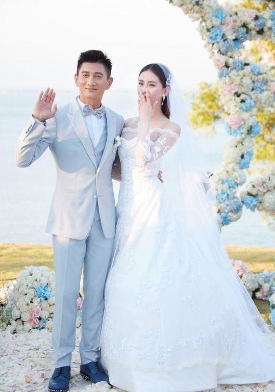 扒一扒娱乐圈有哪些老夫少妻的明星？