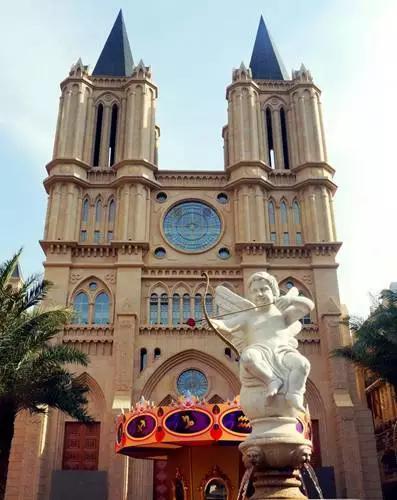 江豚宝宝长江戏水萌萌哒:带孩子旅游，去武汉什么地方好？