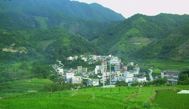 花鳗鲡:花鳗鲡国家二级保护 广东陆河主要讲什么方言？