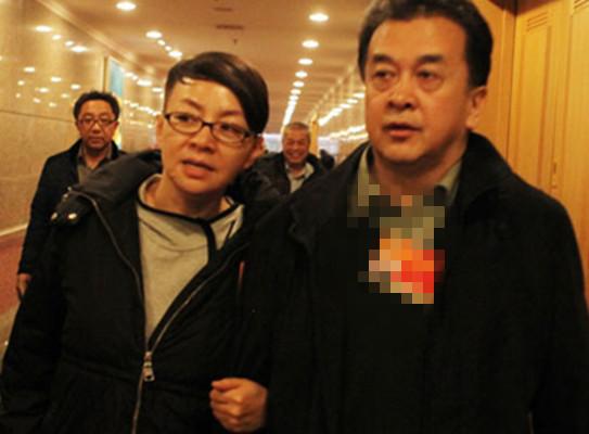 英如嫡:英达被问及还把巴图当儿子吗？他为何踌躇？