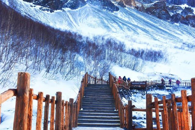 可不可以带我去吃雪:我是南方人，春节带父母去东北过年有合适的赏雪线路吗？