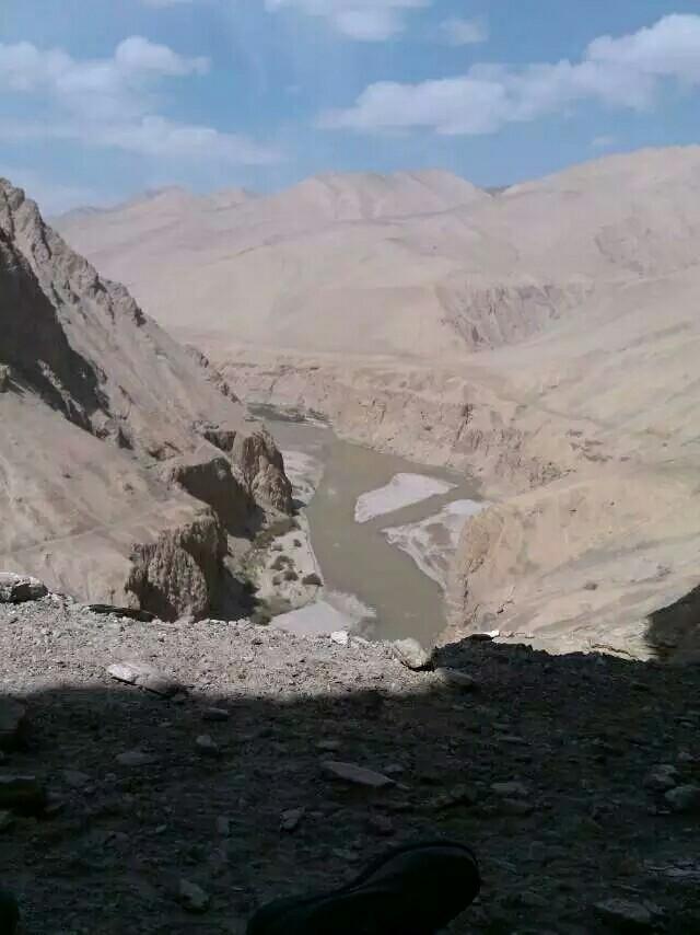 和田玉手镯种类,教你认识几种假和田玉手镯？