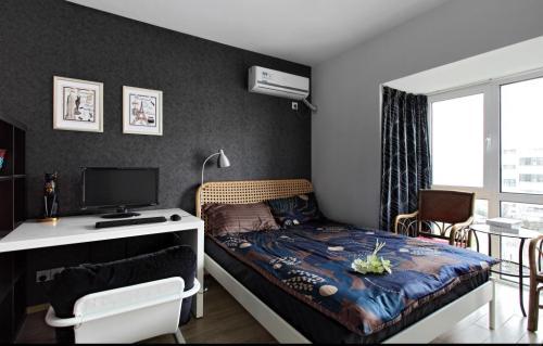 千万不要头朝东脚朝西,有人说卧室床头不能朝向西，有科学依据吗？