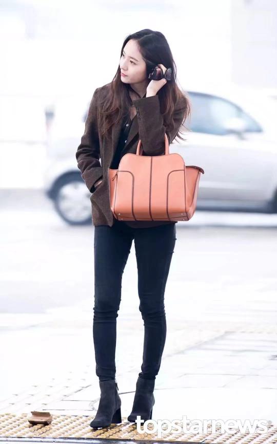 允儿掀tiffany裙子:韩国不同时代的代表性女子组合是哪些？