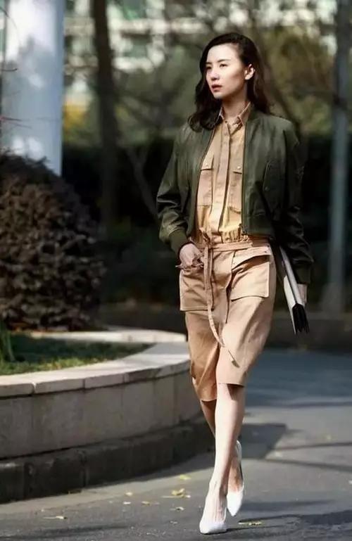 胡靖钒:胡军,孙红雷主演的义无反顾，演员表都有哪些演员？