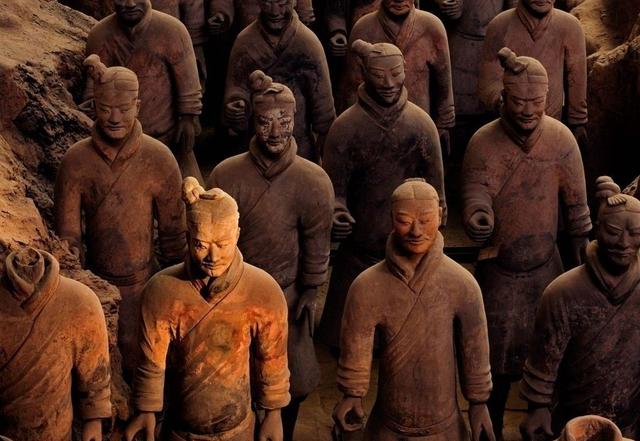 兵马俑规模那么大,为什么史书上没有记载？
